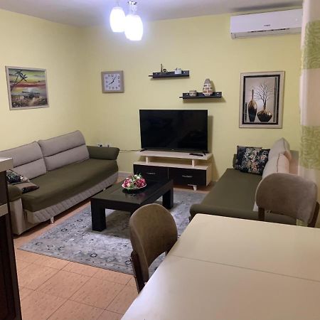 Apartment In The Heart Of 티라나 외부 사진
