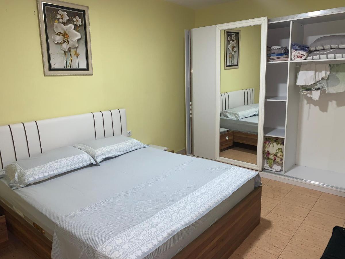 Apartment In The Heart Of 티라나 외부 사진